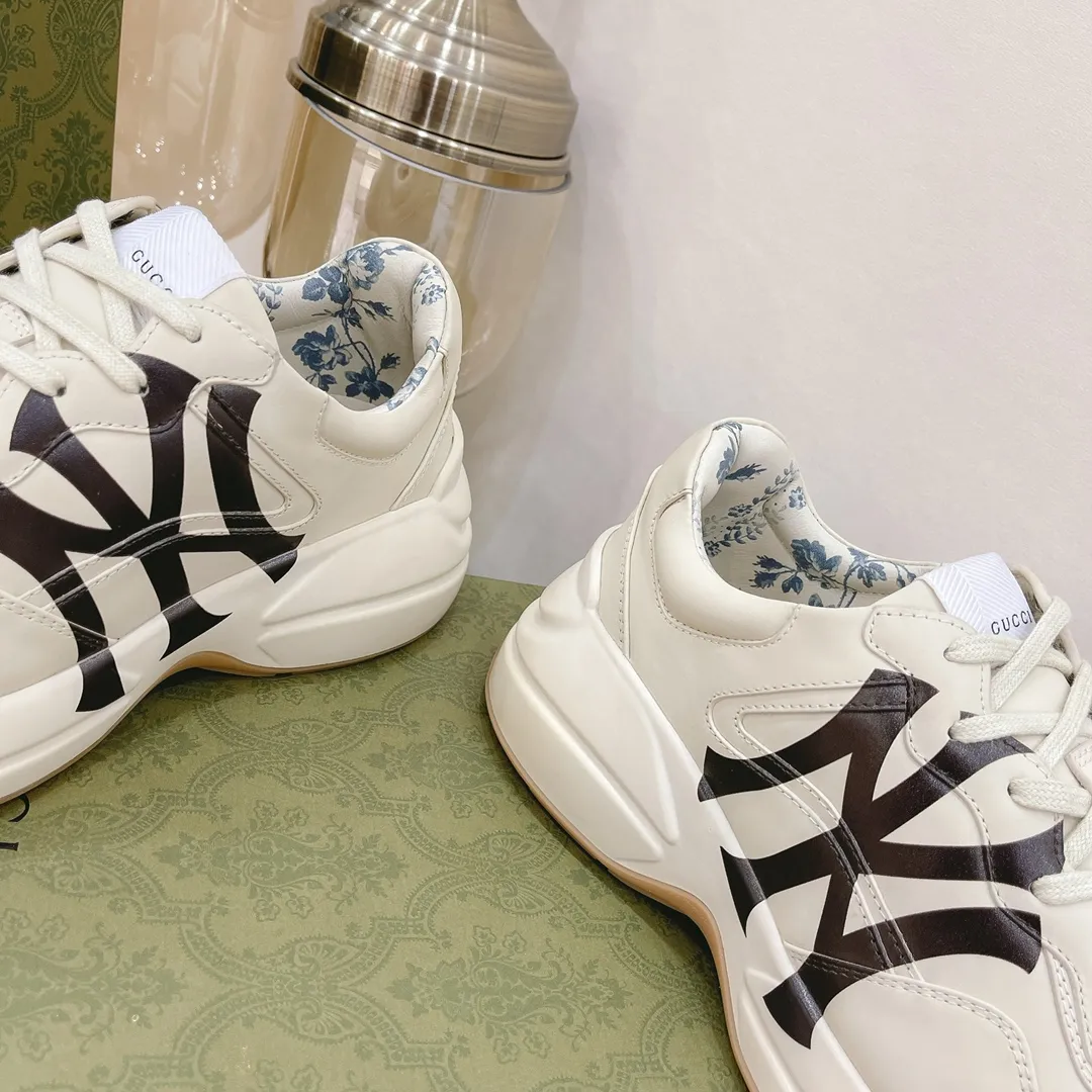 P700👟👟 The top version of GUCCI dad shoes, the latest upgraded version❗❗ The fabric is 100% consistent with the store. The whole series uses four leather styles. Each pattern, color and fabric are one-to-one consistent with the store. Women's size 35 36 37 38 39 40 Men's size 39 40 41 42 43 44 (women's size 34, men's size 45 can be customized)